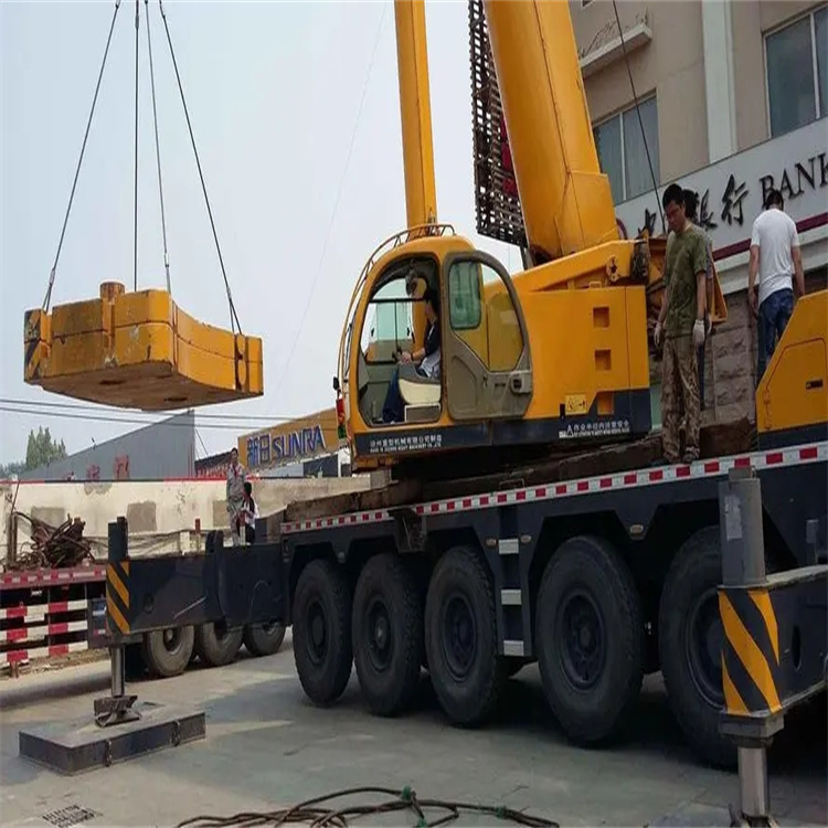 横县当地吊车出租|机器吊装|75吨|工厂搬迁服务